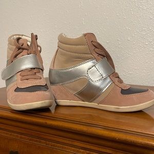 Olsenboye heeled pink and silver sneakers vintage 2000